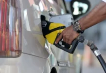 Gasolina registra queda temporária de preço em postos do DF