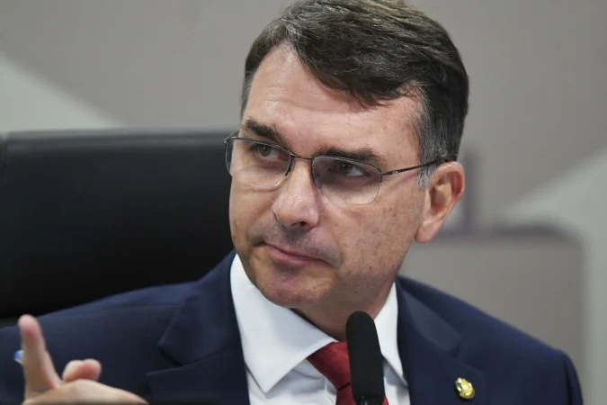 1_14102025ea-25-59848716