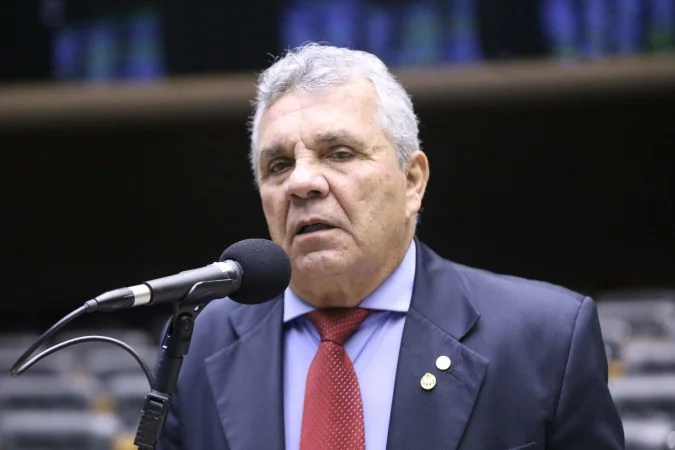 1_alberto_fraga_gleisi_derrota_governo-55040897