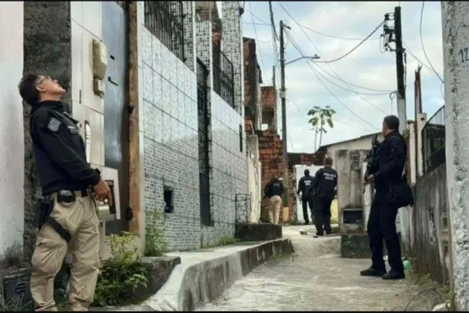 1_policia-civil-faz-operacao-na-bahia-60702610