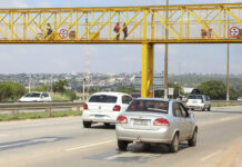 Novas passarelas garantem mais segurança a pedestres nas vias do Distrito Federal