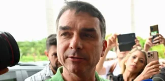 Flávio Bolsonaro revela “preço” para desistir de ser candidato a presidente