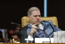 Caso Master: em meio às críticas, Toffoli festeja vitórias