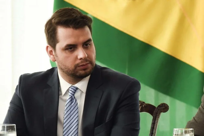 1_dammer-martins-cortar-scaled-jpg-61874304