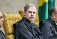 Fachin notifica Toffoli após PF encontrar nome do ministro em celular de Vorcaro