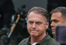 Bolsonaro faz 71 anos e segue sem previsão de alta da UTI