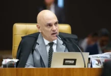 Alexandre de Moraes se manifesta sobre supostas mensagens com Vorcaro