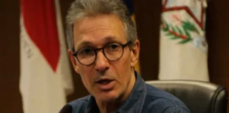 Zema vai apresentar pedido de impeachment de Moraes na segunda