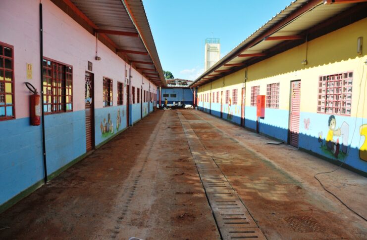GDF entregou 14 escolas de ensino fundamental e médio entre 2020 e 2025