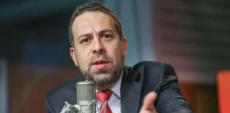 Boulos insinua que família Bolsonaro teria lavado dinheiro com imóveis