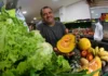 A física do bolso no varejo de bairro: a engrenagem econômica dos minimercados