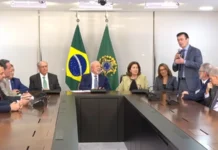Governo Lula zera imposto federal da “taxa das blusinhas”