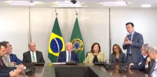 Governo Lula zera imposto federal da “taxa das blusinhas”
