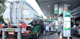Lei que prevê redução de até R$ 1,20 no diesel entra em vigor no DF