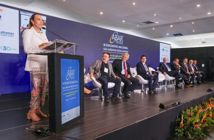 DF destaca liderança em saneamento e reforça papel da regulação em encontro de agências reguladoras