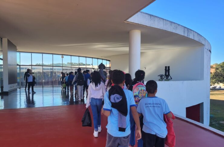 Projeto Turismo Mais Brasília já apresentou roteiros culturais e históricos no DF a mais de 13 mil estudantes da rede pública