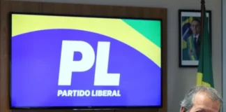 Valdemar entra em cena para conter crise no PL