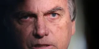 Moraes autoriza Bolsonaro a depor em caso de arma apreendida em blitz