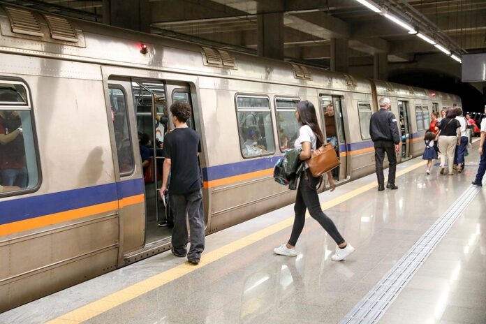 Dentro 3 (44)