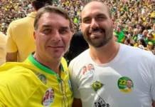 Flávio e Eduardo Bolsonaro culpam Lula e PT por eliminação do Brasil na Copa