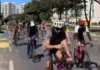 Ciclistas pedalam por mais segurança no trânsito do DF