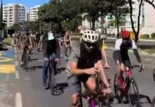 Ciclistas pedalam por mais segurança no trânsito do DF
