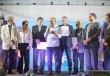 GDF entrega contratos de concessão de uso a quatro clubes e associações