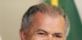 Manoel de Andrade completa 26 anos como membro do TCDF