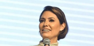 Celina Leão e Bia Kicis confirmam Michelle Bolsonaro para o Senado; convenção do PL será hoje