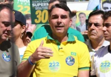 Os fatores que levaram ao crescimento de Flávio nos trackings, segundo aliados