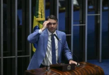 PF investiga Flávio desde julho por suspeitas no financiamento de filme