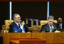 “STF é maior do que qualquer um que o integra”, diz Dino em meio à crise