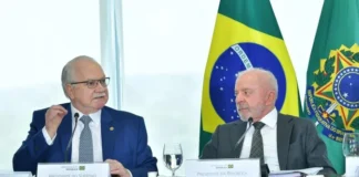 Fachin promete fim do inquérito das fake news em meio à crise no STF