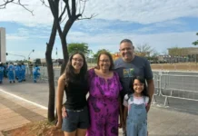 Famílias e turistas se reúnem para celebrar 7 de Setembro na Esplanada