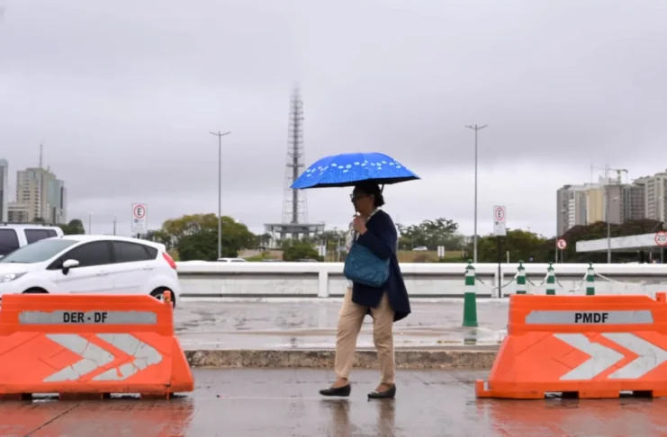 Chuvas e trovoadas devem marcar o feriado prolongado no DF