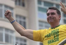 Crise do STF embala 7 de setembro e vira trunfo para Flávio Bolsonaro tentar recuperar força eleitoral