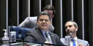 Oposição vê Alcolumbre em ofensiva para reeleger Lula e garantir comando do Senado