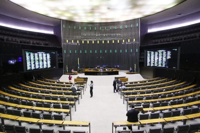 1_camara-deputados-67886341